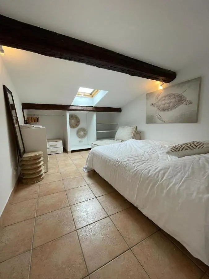 Appartement De Charme Rue D'Antibes Cannes 0*,  Francia